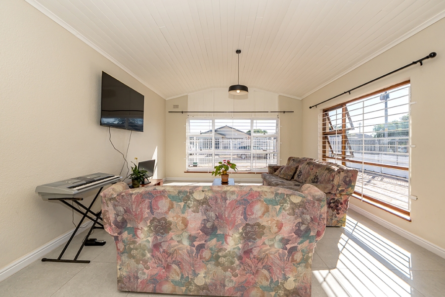 To Let 3 Bedroom Property for Rent in Townsend Estate Western Cape